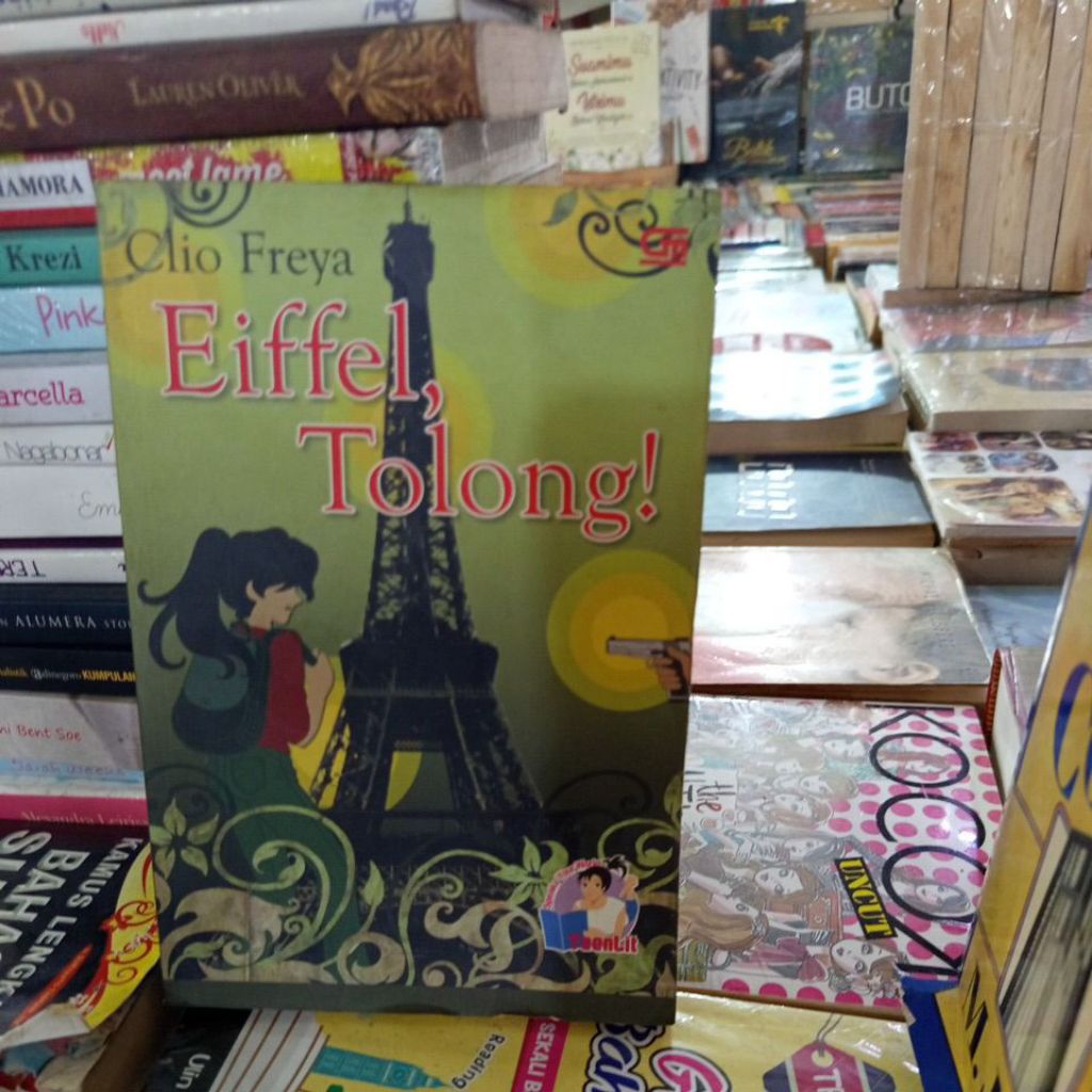 buku novel Eiffel tolong clio Freya novel teenlit buku bekas original