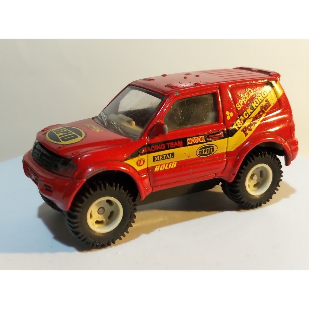 majorette Mitsubishi Pajero 1:58