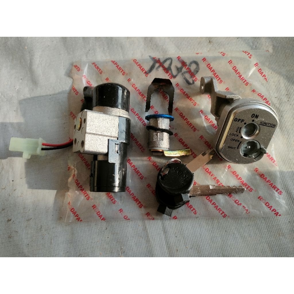 KUNCI KONTAK SET HONDA BEAT