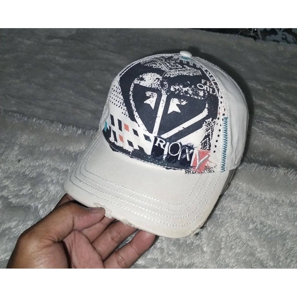 Topi ROXY model riped Visor Pendek Second