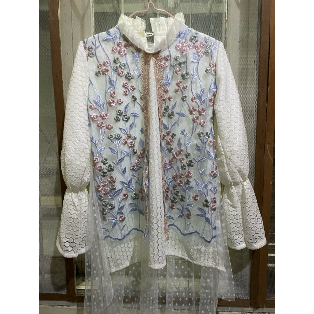 Atasan brokat - beachylooks