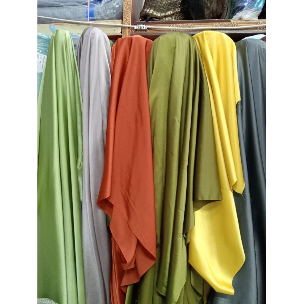 BAHAN/KAIN MAXMARA POLOSAN SILK SATIN MAXMARA POLOS