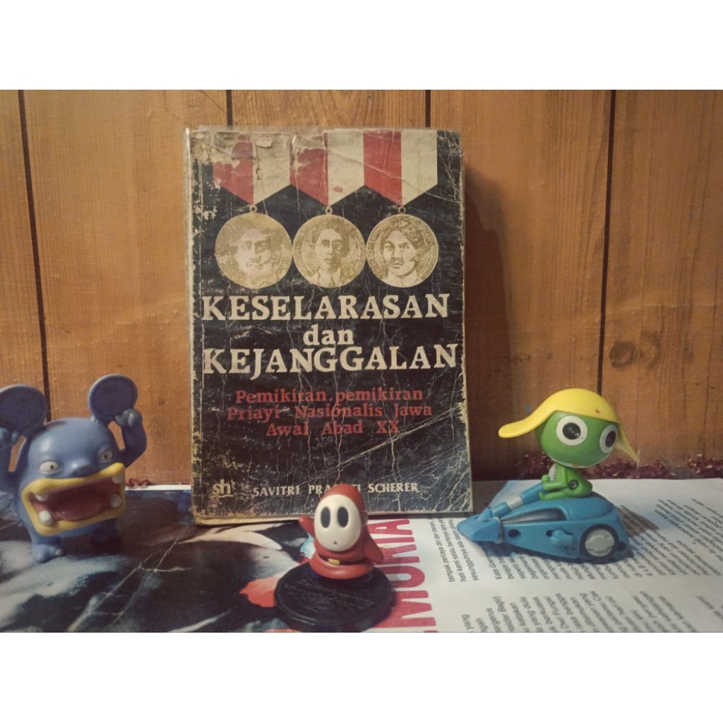 Keselarasan dan kejanggalan pemikiran priyayi