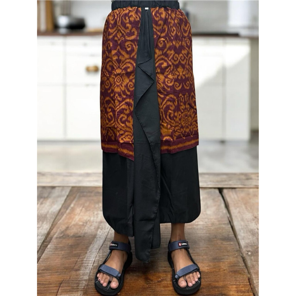 Kamen Jadi Anak Endek Bali