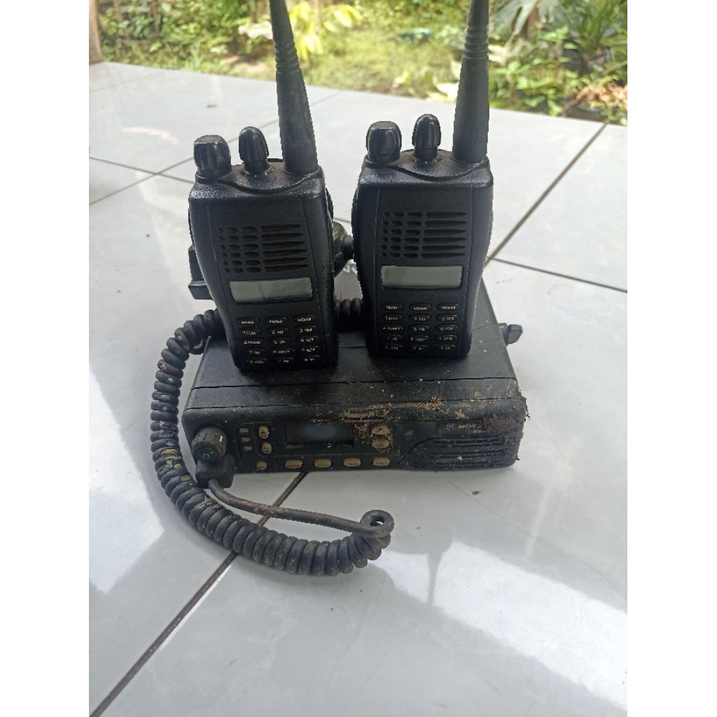 HT dan RIG Motorolla