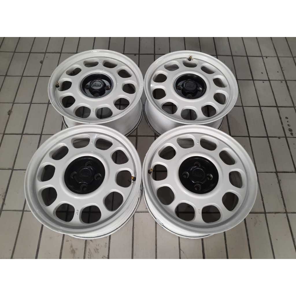 Velg Mobil Bekas Model kaleng HSR R17X7,5 Baut 4 PCD 4X100/4x114 ET42