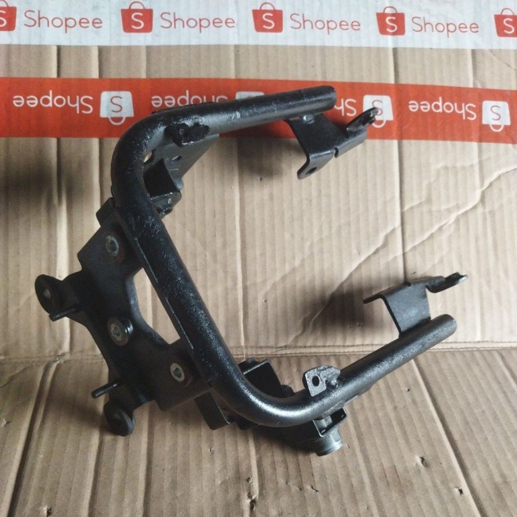 DUDUKAN BODI BELAKANG Honda ASTREA GRAND 96 IMPRESSA LEGENDA  SeconD OriginaL PANGKON COVER BODY SLE