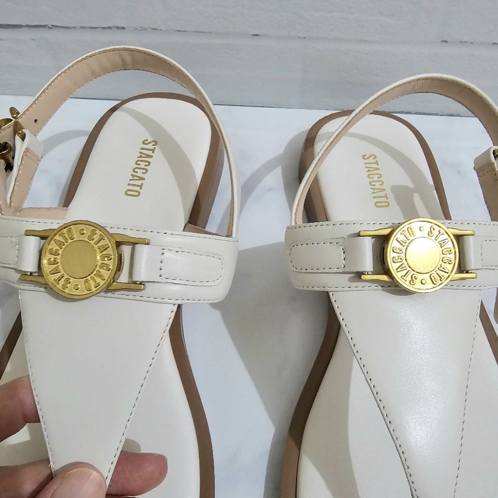 Sandal Wanita Putih Staccato Original Baru