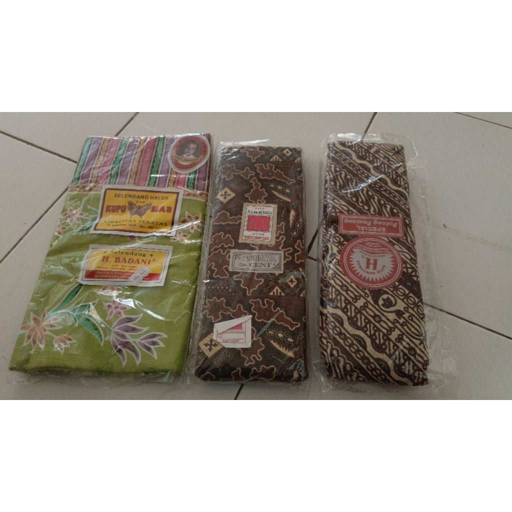 kain jarik & gendongan