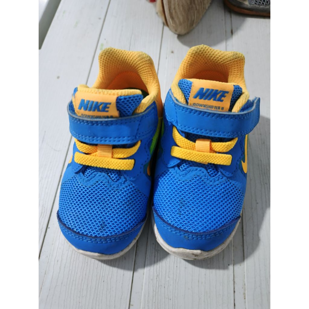 preloved sepatu anak laki-laki size 21 nike