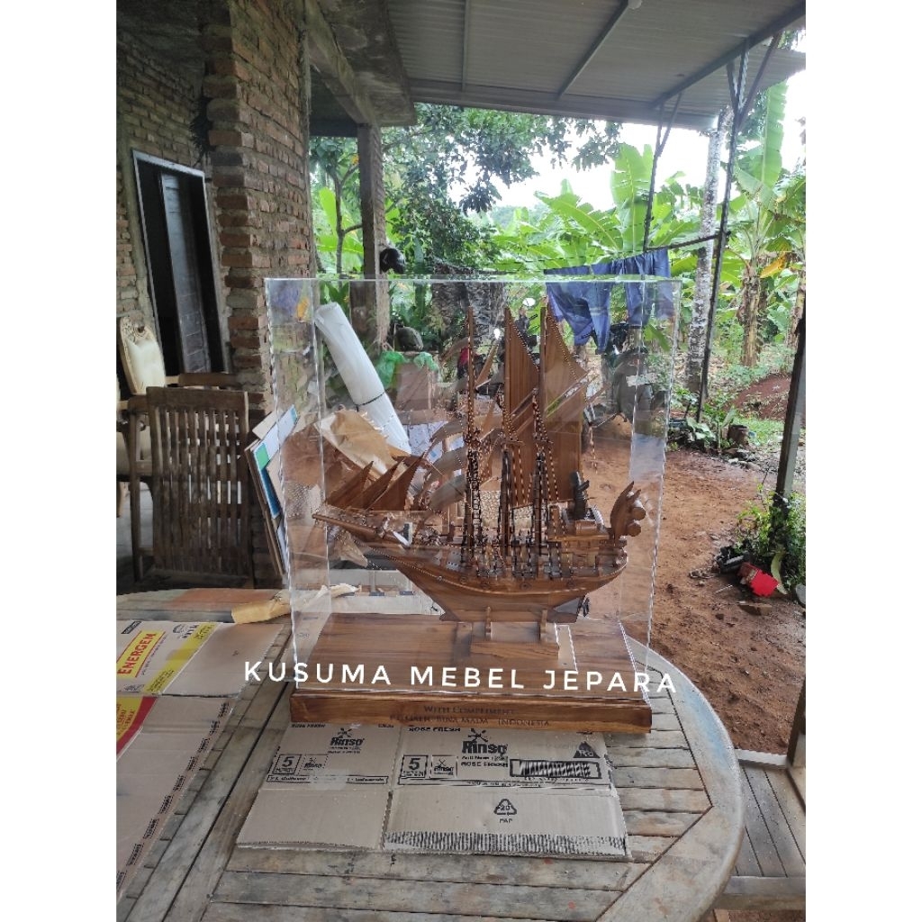 Hiasan Meja Dekorasi Rumah Miniatur Set Kapal Pinishi Kayu Jati (Panjang 70cm x Lebar 30cm x Tinggi 