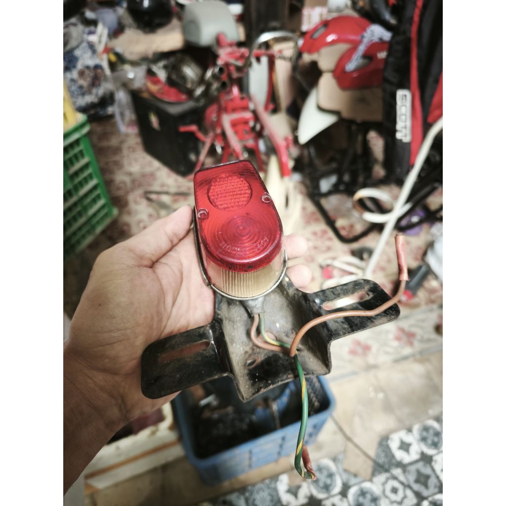Lampu Stop Honda s90 Castrol 1965 Original