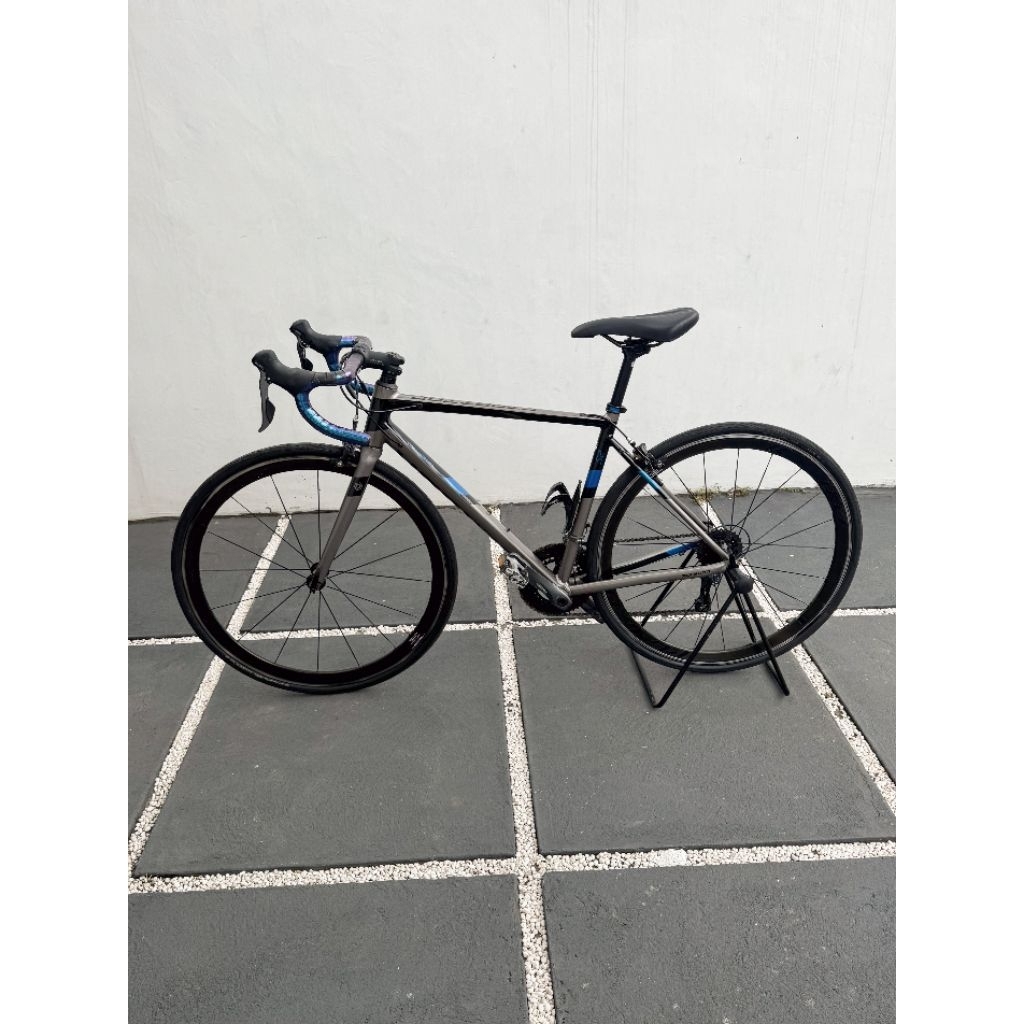 Roadbike Polygon Strattos S2 2021 Size M