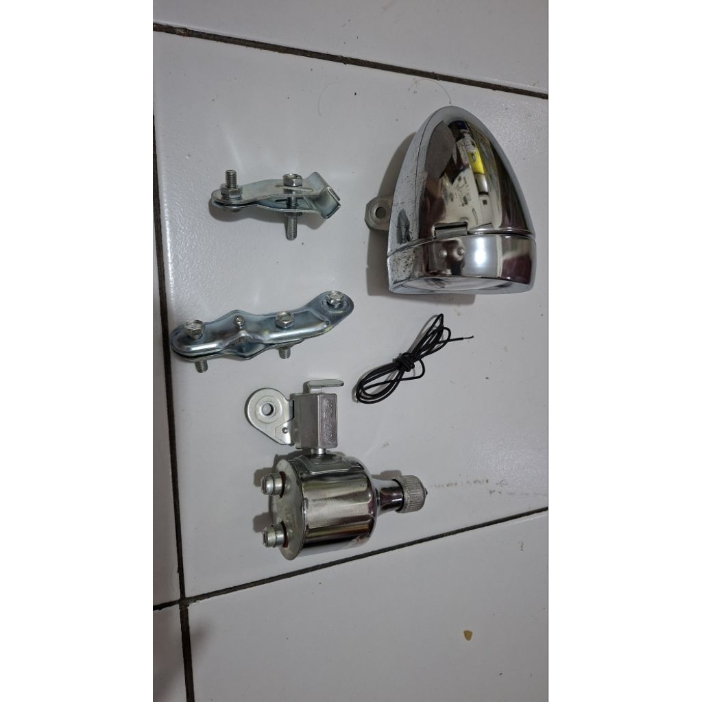 Lampu Sepeda Ontel jadul