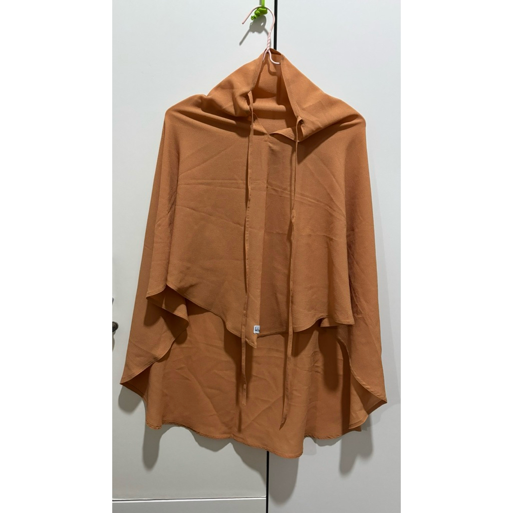 Bergo alea instan merk khalewale warna mustard / preloved