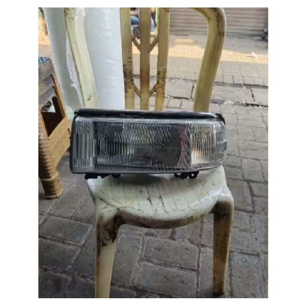 Headlamp Suzuki Futura Original.