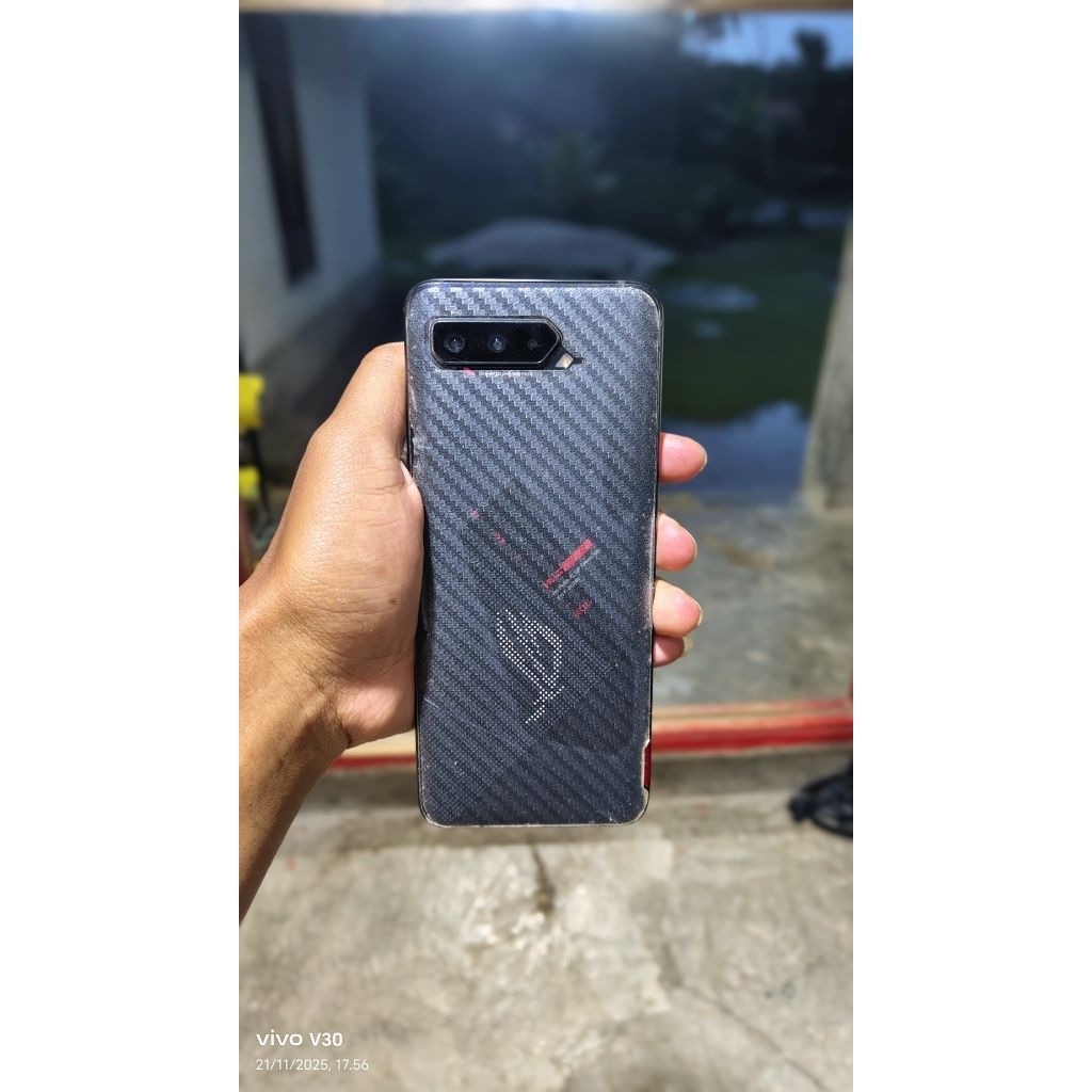 Rog phone 5s 12/256 second