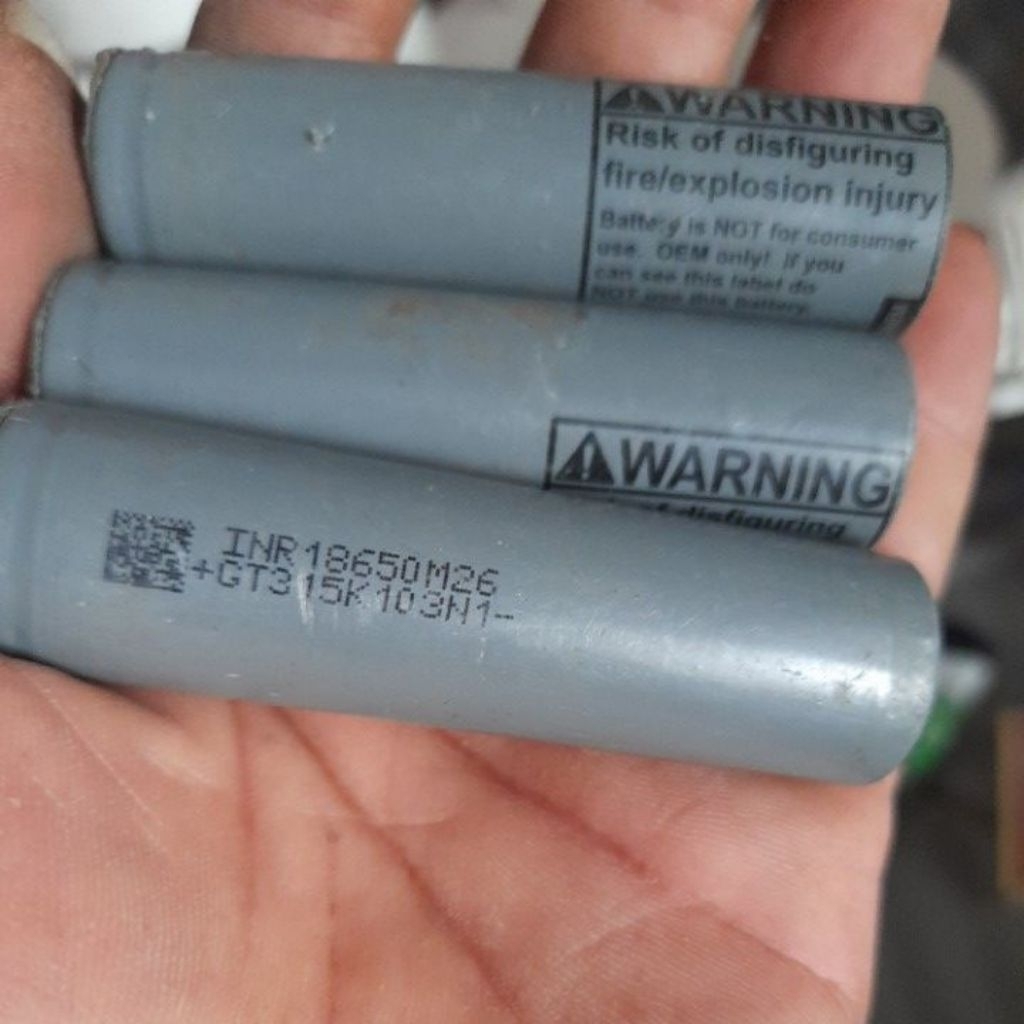 Batrai INR 18650  M26 LG CHEM