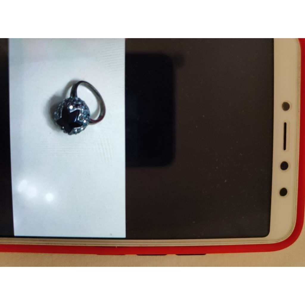 Cincin wanita batu imitasi hitam