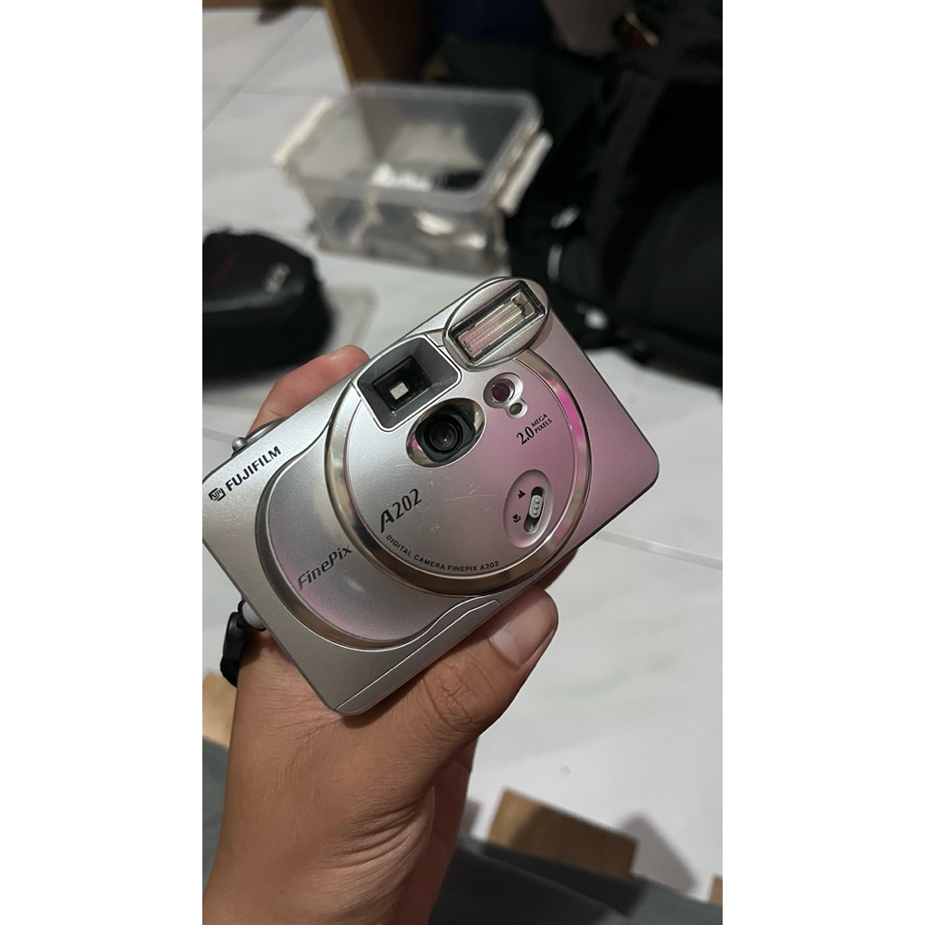 Fujifilm finepix A202 Low Megapixel raree