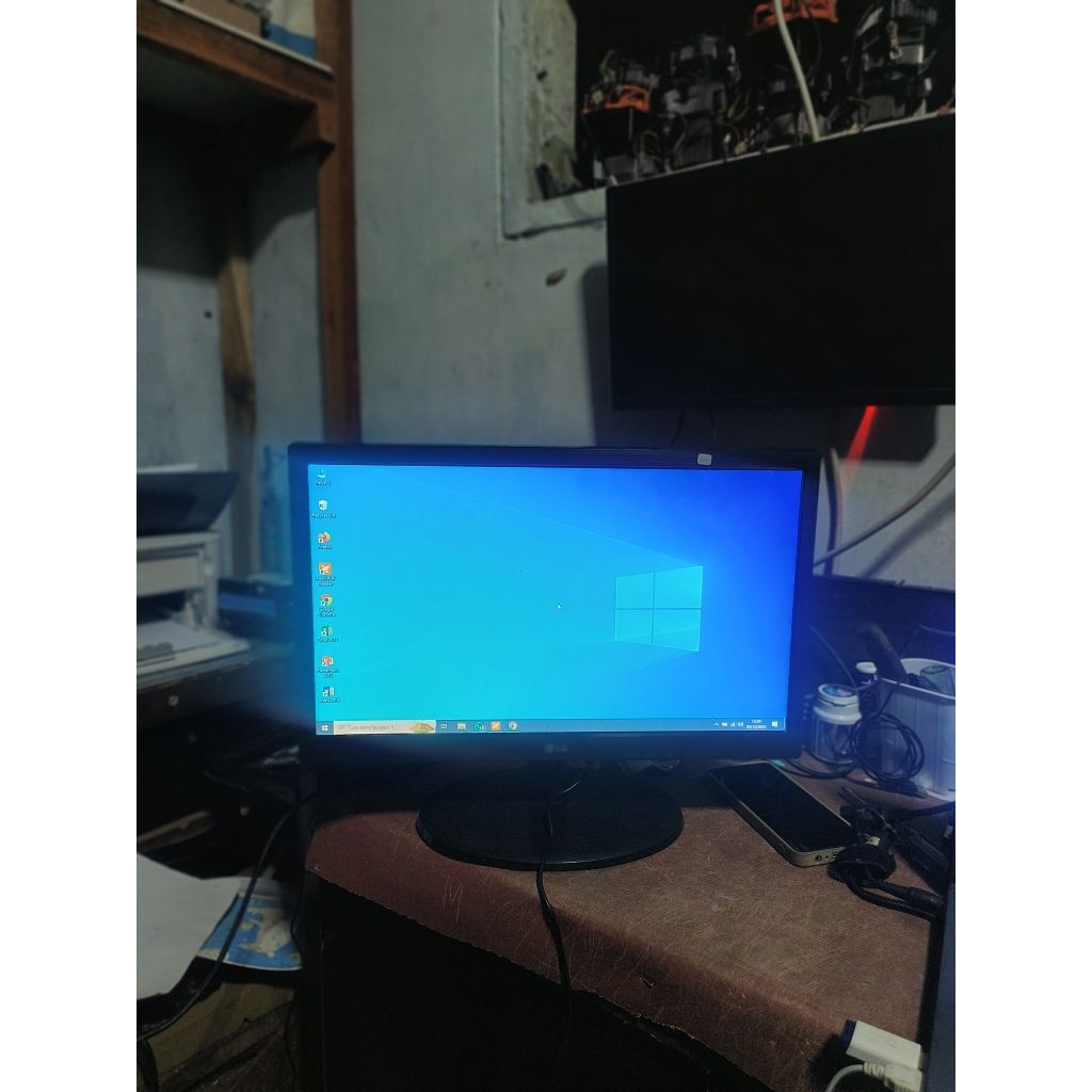 LED Monitor LG 19" Minus