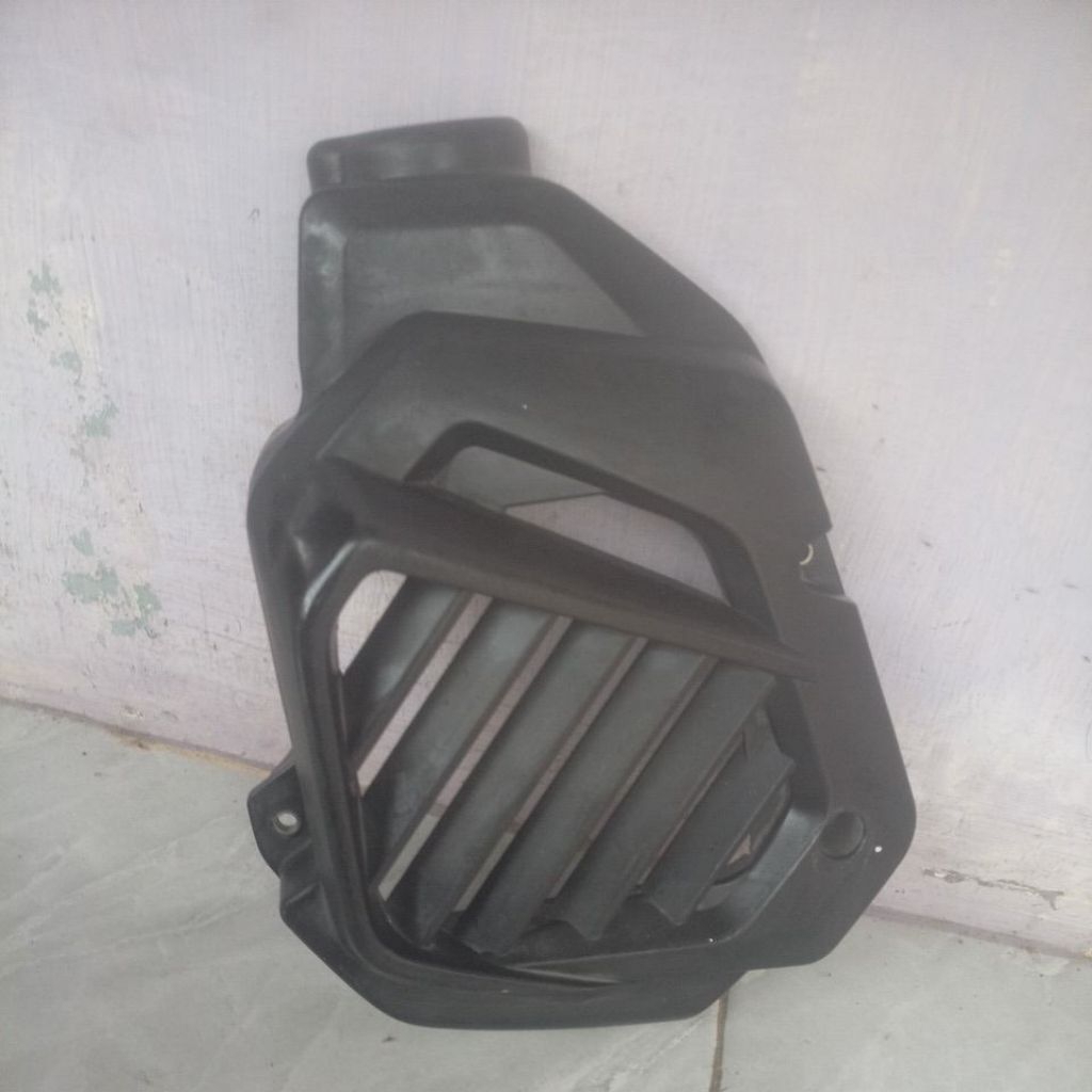 cover tutup radiator Vario 125 150 original