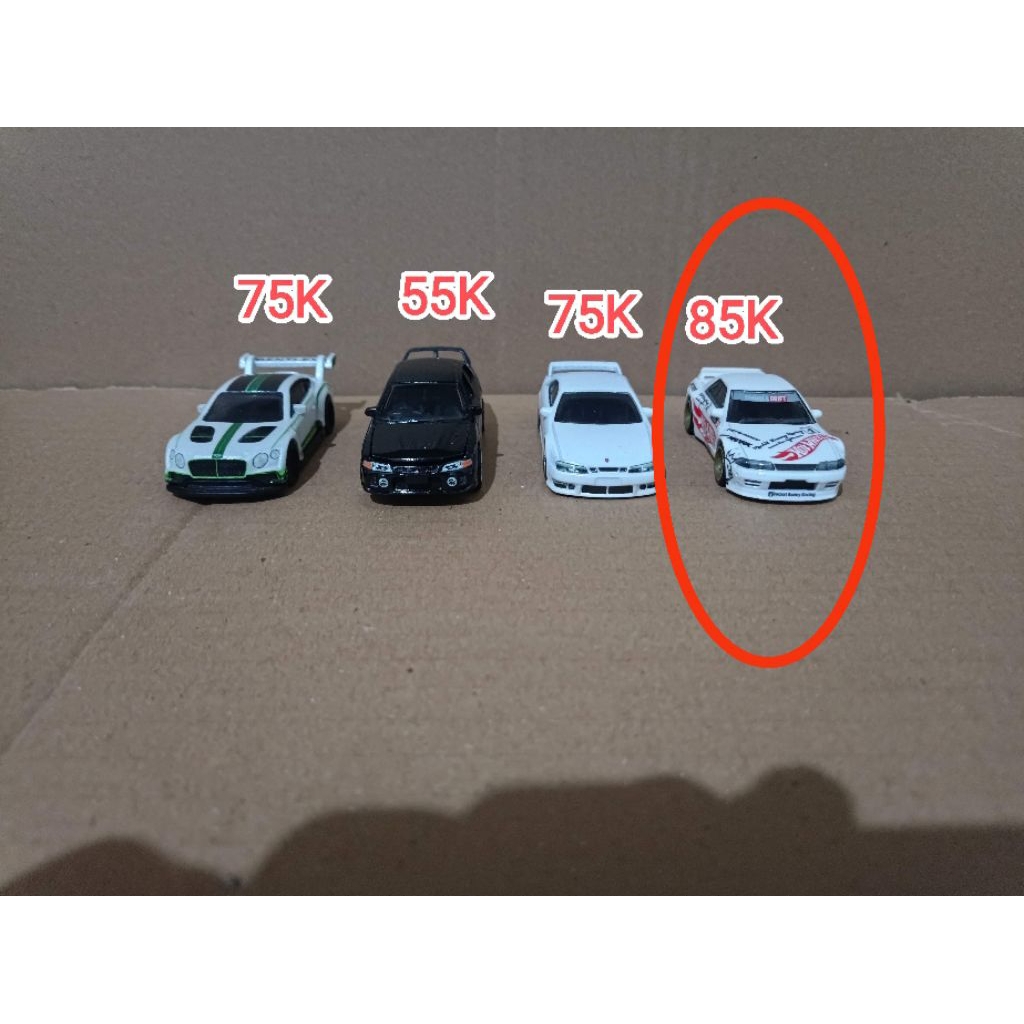 Hotwheels r32 pandem premium loose
