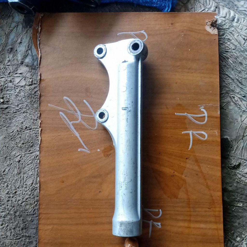 tabung sok depan kanan Yamaha Mio sporty original copotan motor