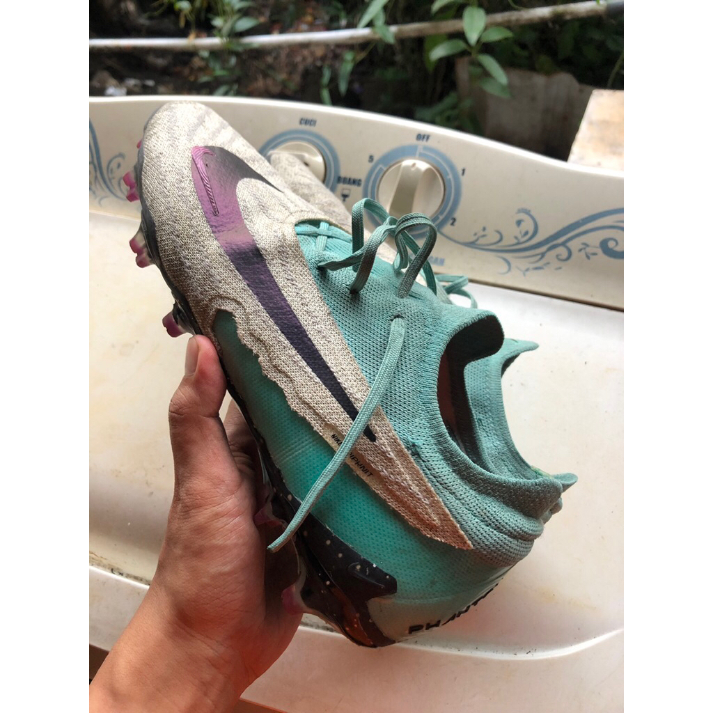 sepatu bola phantom gx