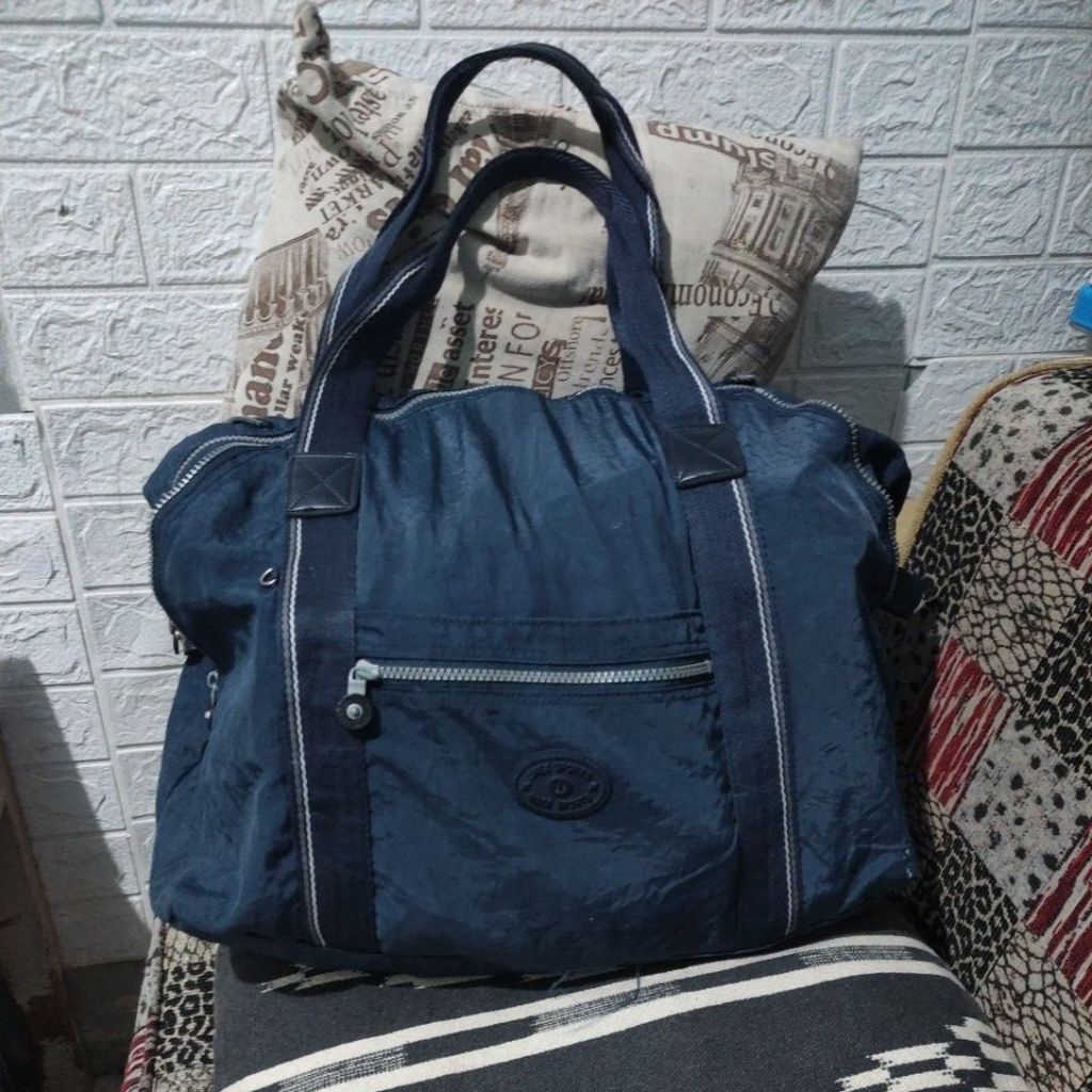 Tas Minggat Navy Preloved