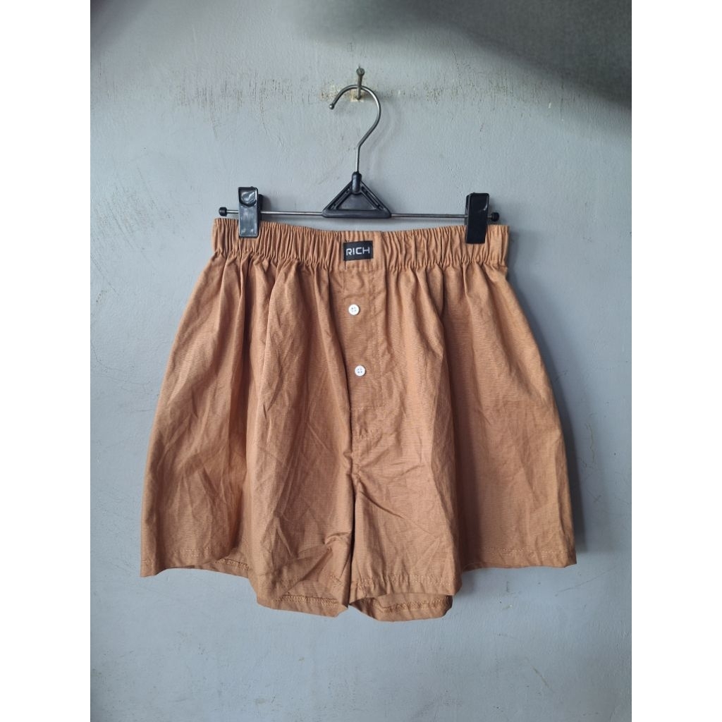 Celana Pendek Kain / Celana Pendek Bahan Ringan