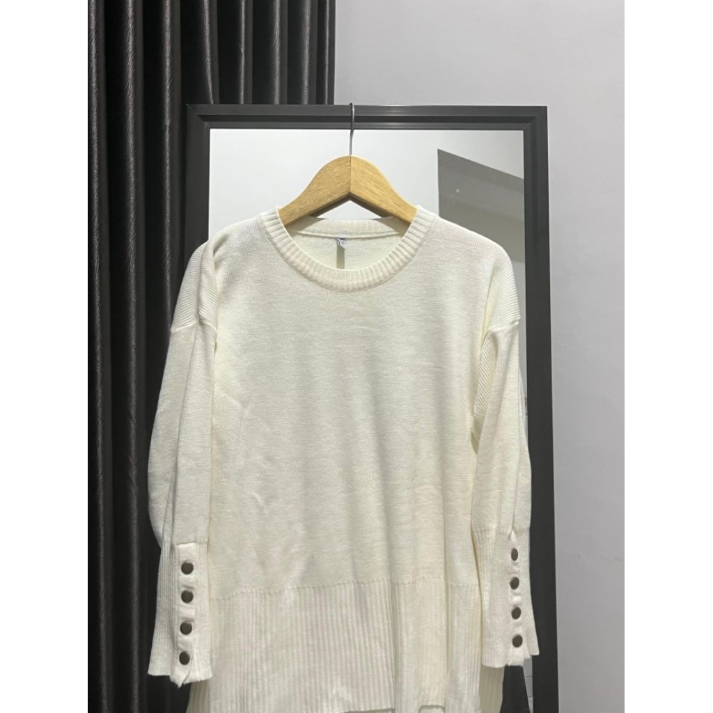 Preloved Sweater Rajut Wanita