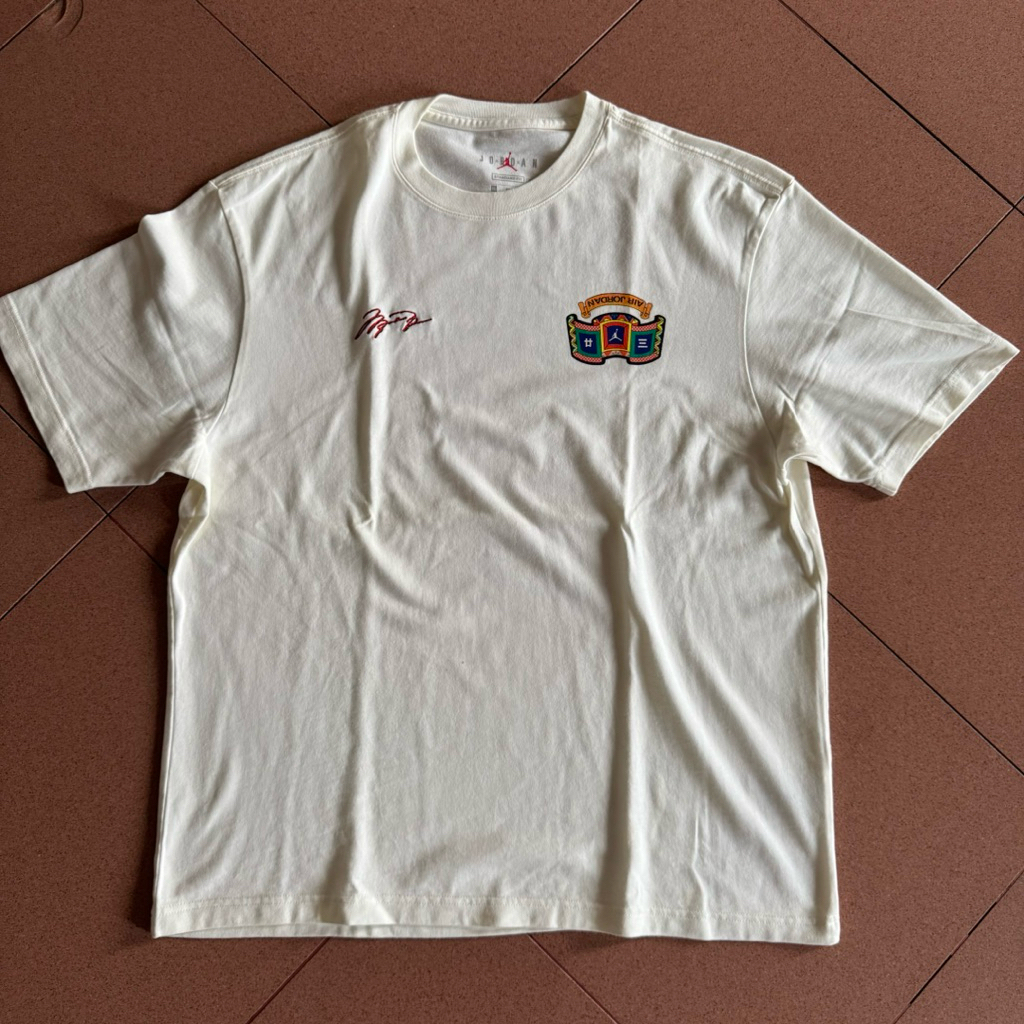 jordan tshirt broken white
