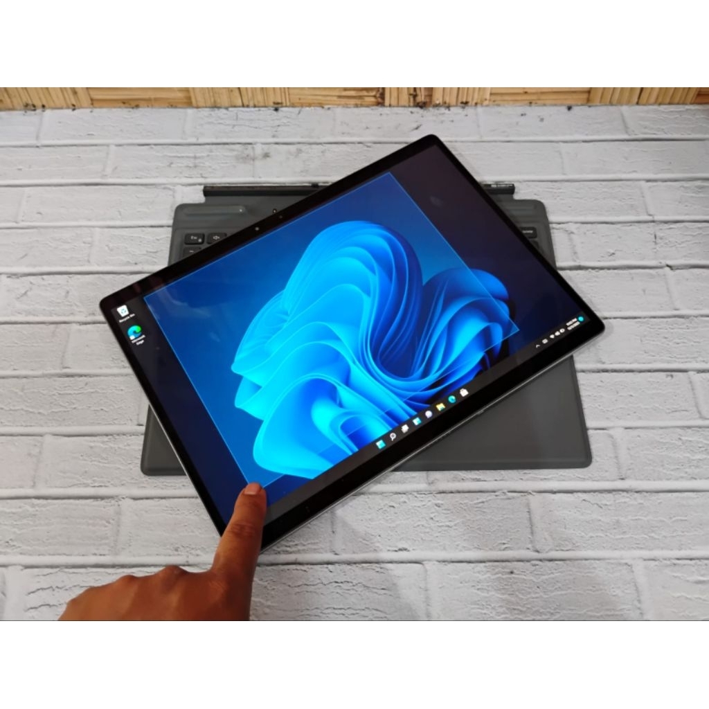 ULTRABOOK DELL DETACHABLE 7320 CORE I7-1185G7 INTEL IRIS/16GB RAM/512GB SSD/TOUCHSCREEN