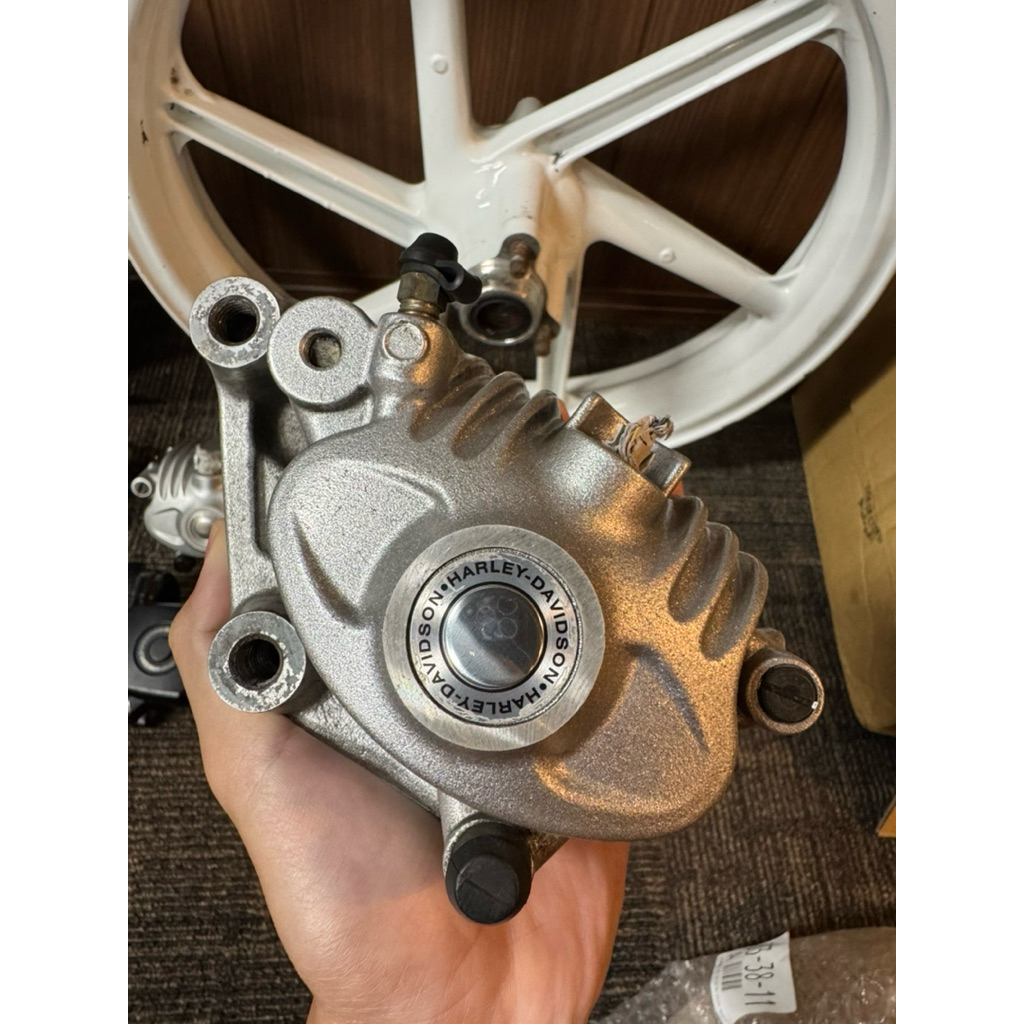 kaliper harley davidson kiri