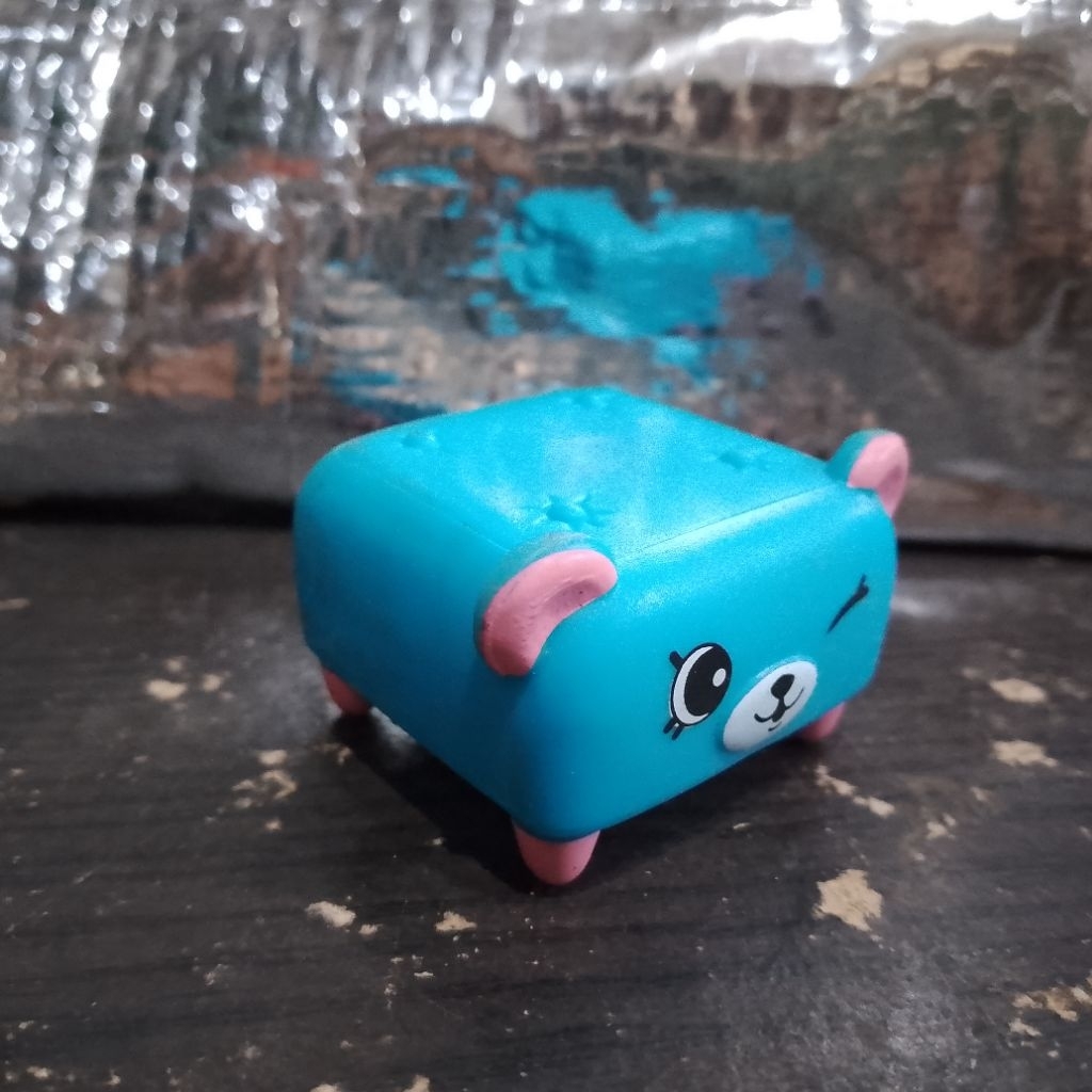 McDonald's Mainan Karakter Perabot Moose Shopkins ACC Biru Lucu dengan Telinga Merah Muda untuk Anak