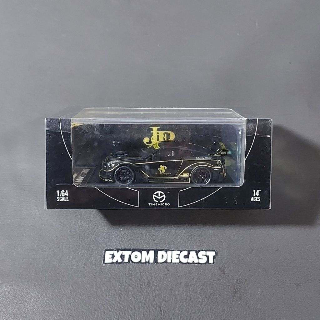 Time Micro Nissan Skyline R35 LBWK JPS With Figure