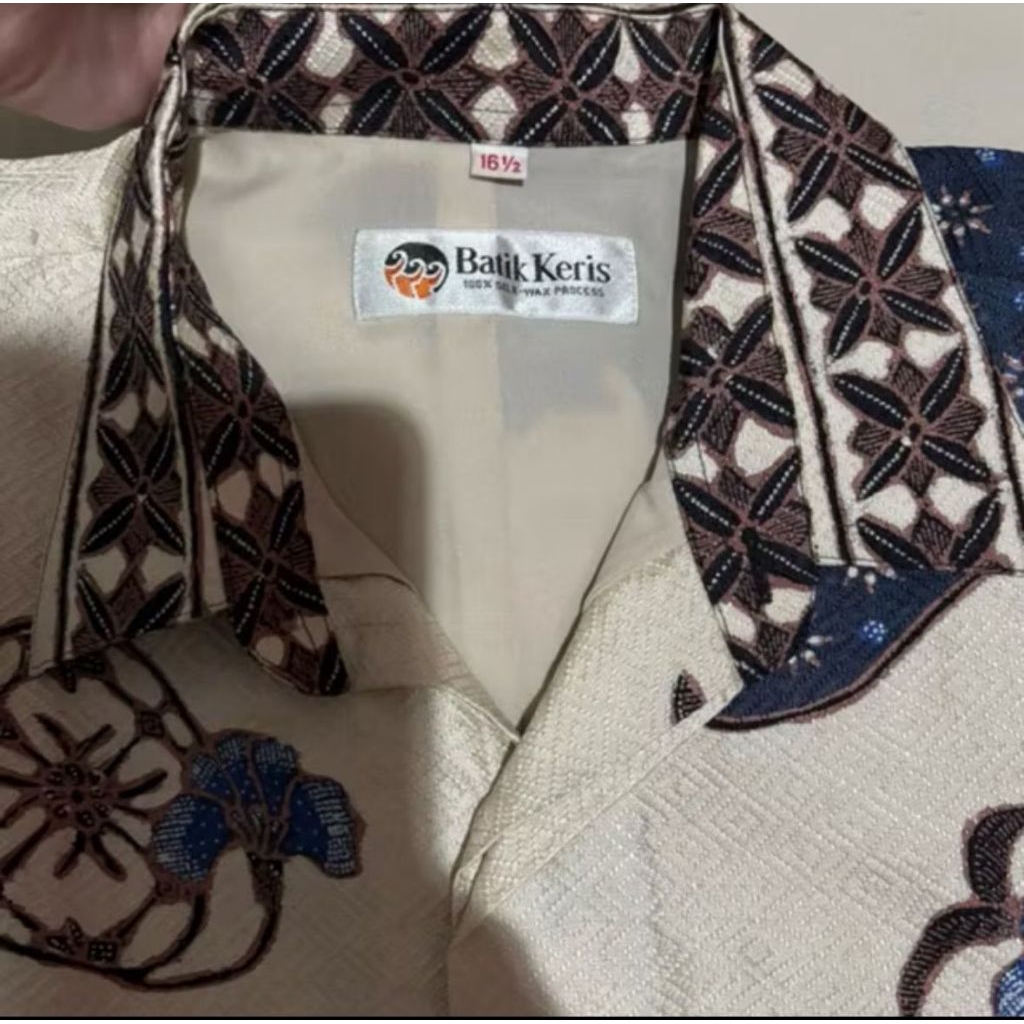 [PRELOVED] Kemeja Pria lengan panjang Batik Keris