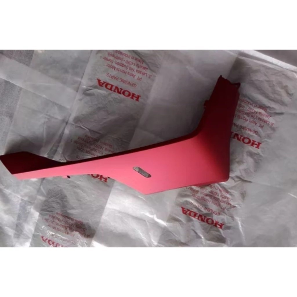 COVER UNDER SIDE R PCX 160 2025 MERAH DOFF
