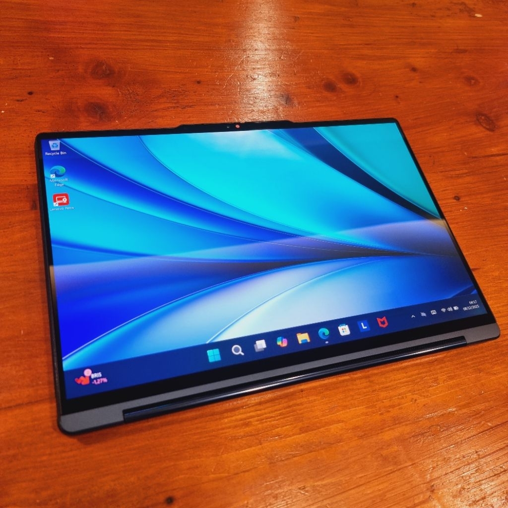 Lenovo YOGA 9 (2in1) Touchscreen 14IMH9 - intel Core ULTRA 7 155H