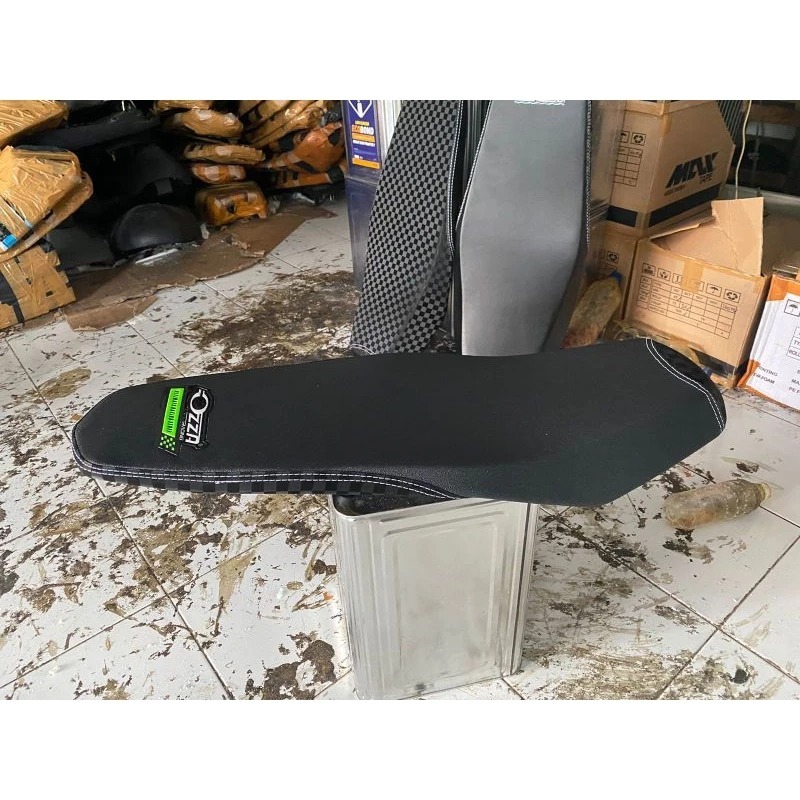 JOK SLIM SUPRA LAMA / 110 SUPRA 125 KARISMA OZZA CATUR JOK SLIM OZZA SUPRA TIPIS