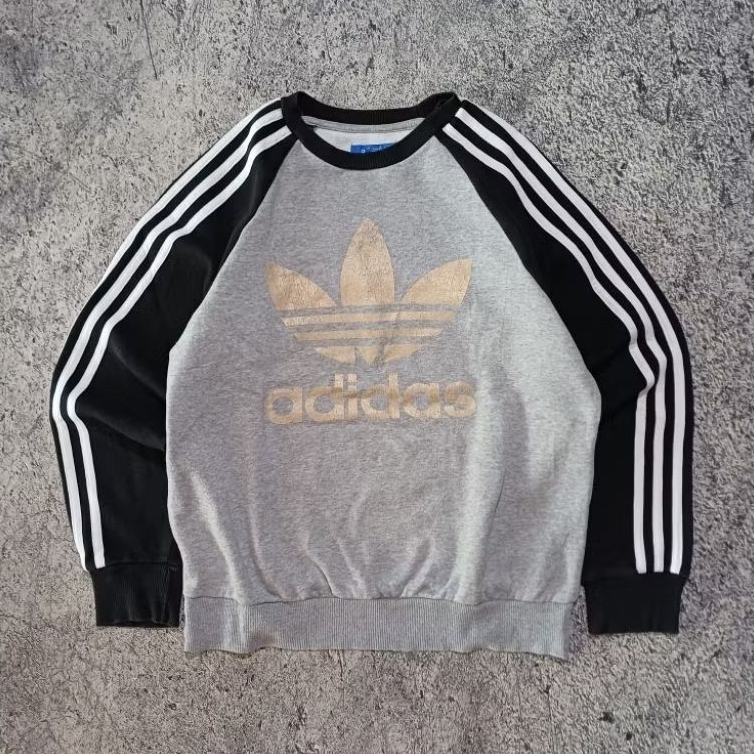 Adidas 3 stripes sweatshirt big logo crewneck