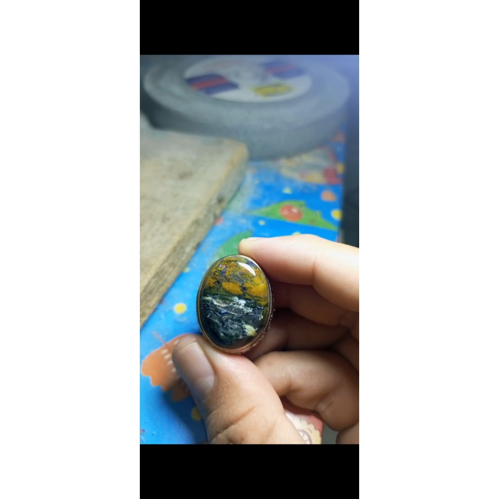 batu pancawarna nagasui