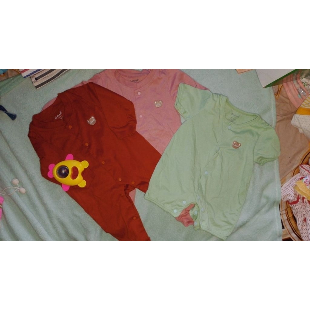 preloved baju bayi slepsuit merk calmet