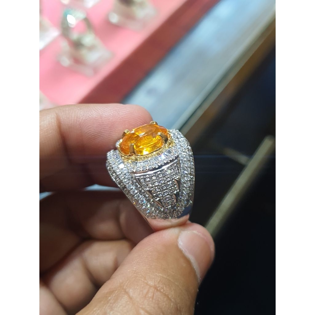 Natural Yellow Safir Srilanka 4,08Crat