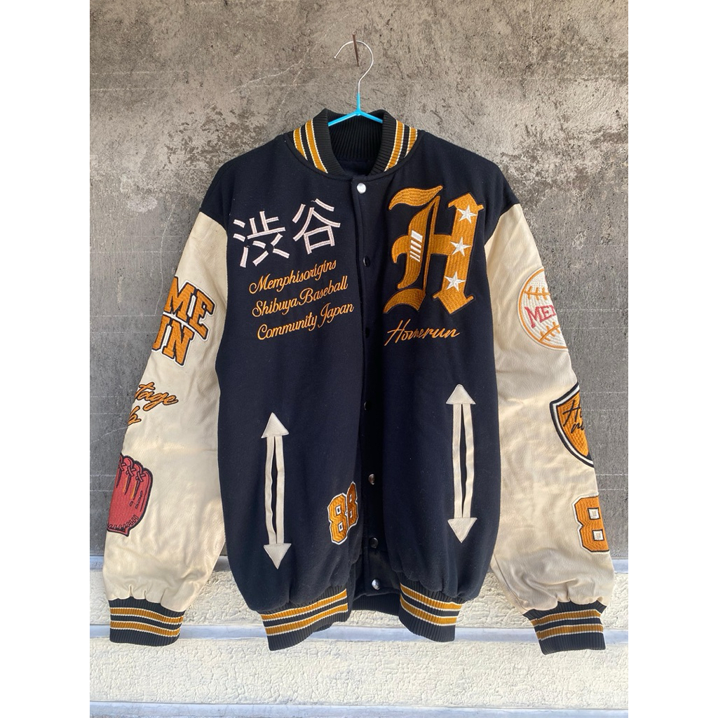 (PRELOVED) Jaket Varsity Edisi Homerun Original