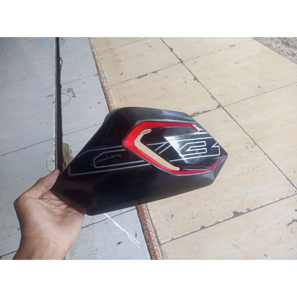 Sayap tangki kanan cb verza hitam second original copotan