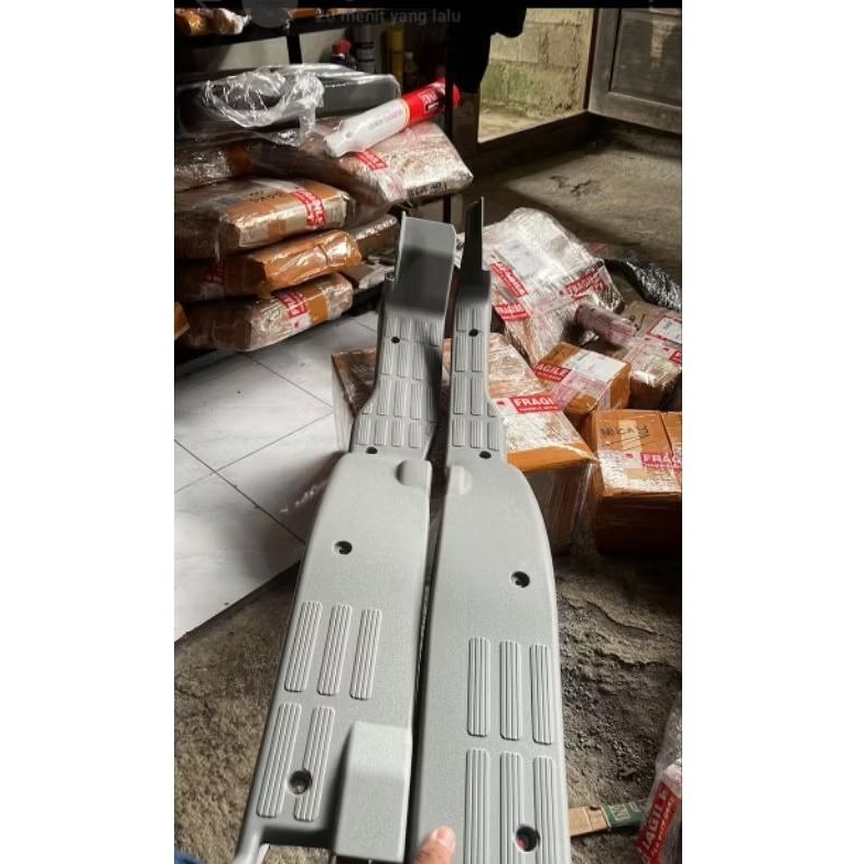 Penjepit karpet canter original kanan kiri