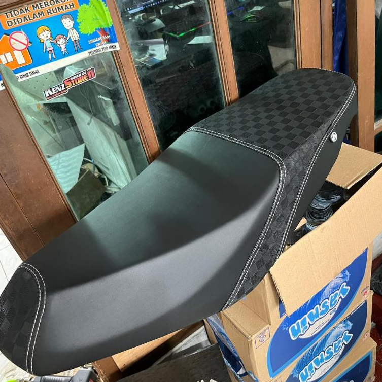 kulit jok MOTOR SARUNG JOK KARBON CATUR 5D Timbul  sarung jok cocok untul jok motor vario mio beat s