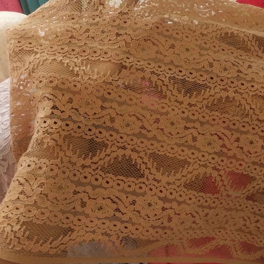 Kain/Bahan/BRUKAT KATUN/Motif salur/Brukat kebaya